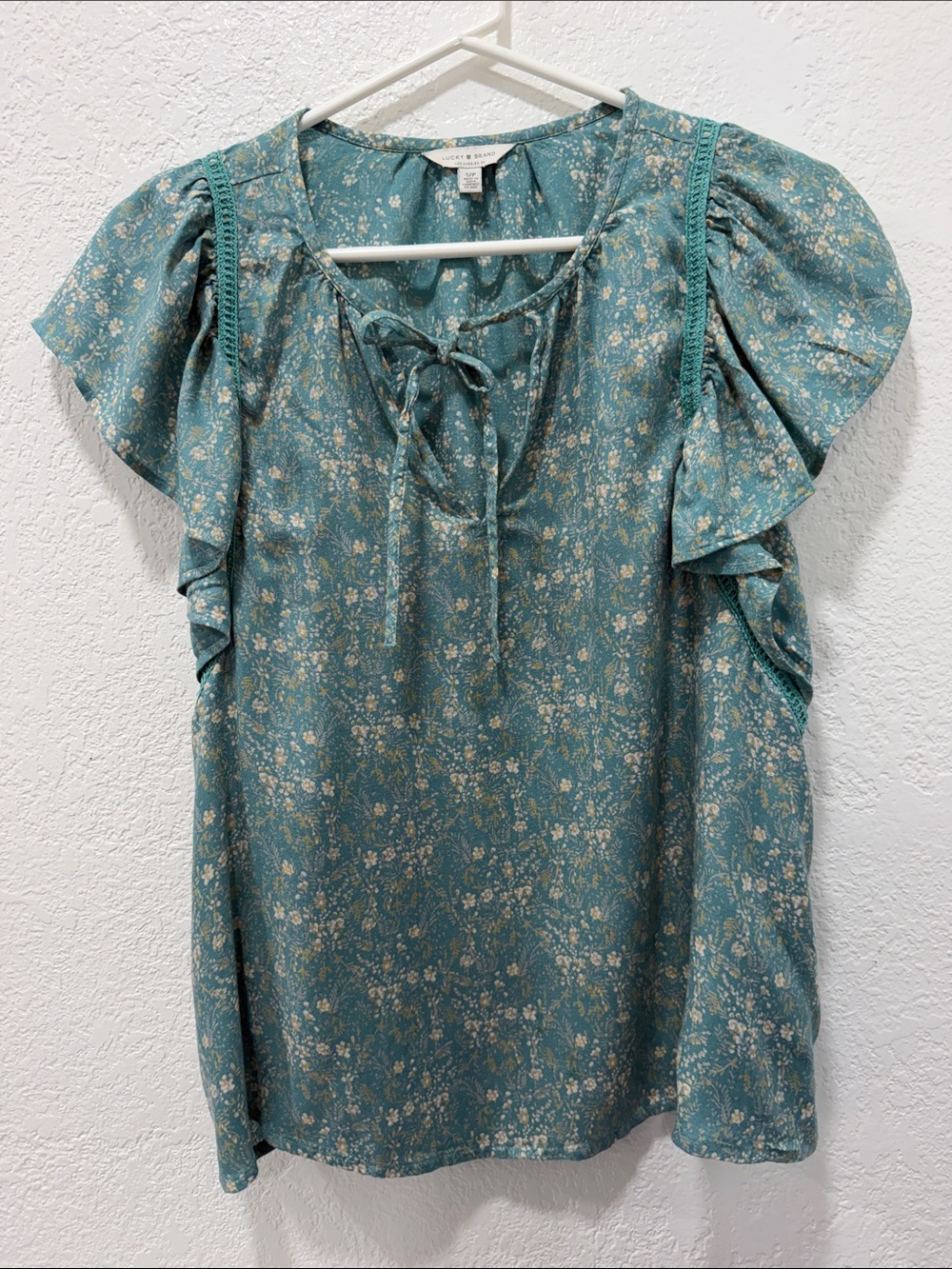 Lucky Brand Teal Floral Ruffle Sleeve Tie-Front Top Flutter Cap Sleeves NWOT Sm